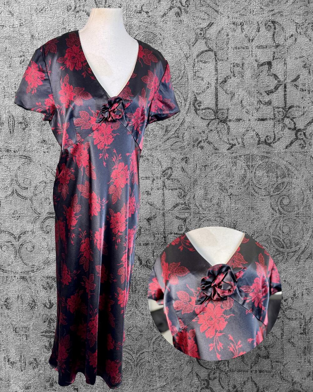 Vintage Y2K Adrianna Papell Satiny Black Red Rose Brocade Look Empire Dress 14